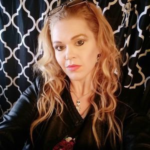 Meet your Posher, Brooke ann